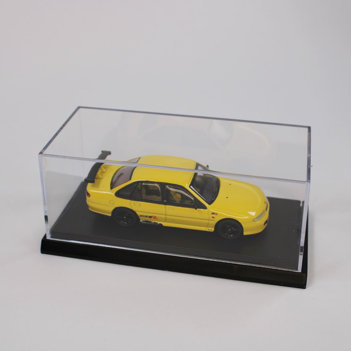 Biante Model Cars,1:64 Scale HSV VS GTS-R Biante Minicars XU3 Yellah Biante Minicars