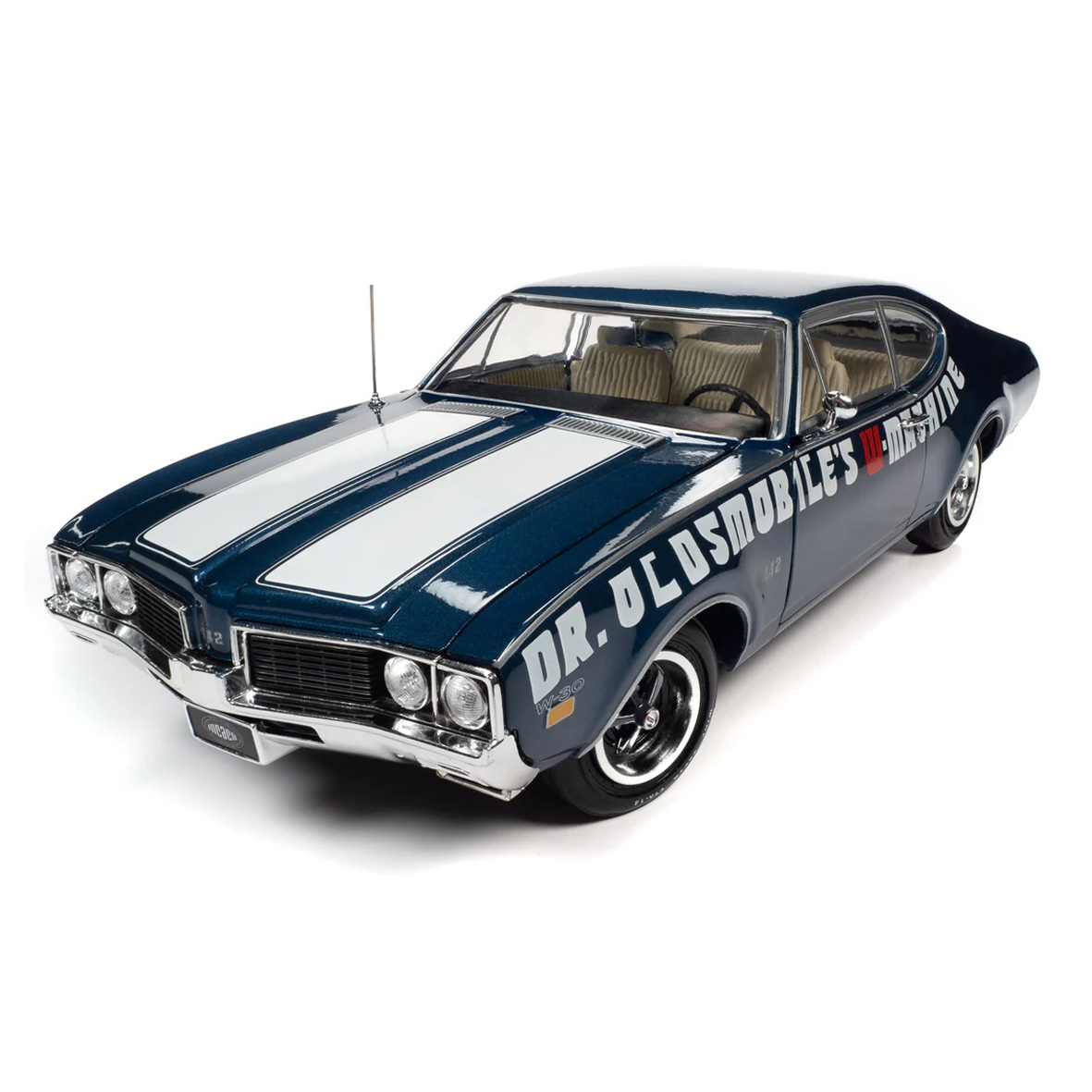 American Muscle,1:18 Scale 1969 Oldsmobile 442 W-30 MCACN Auto World American Muscle