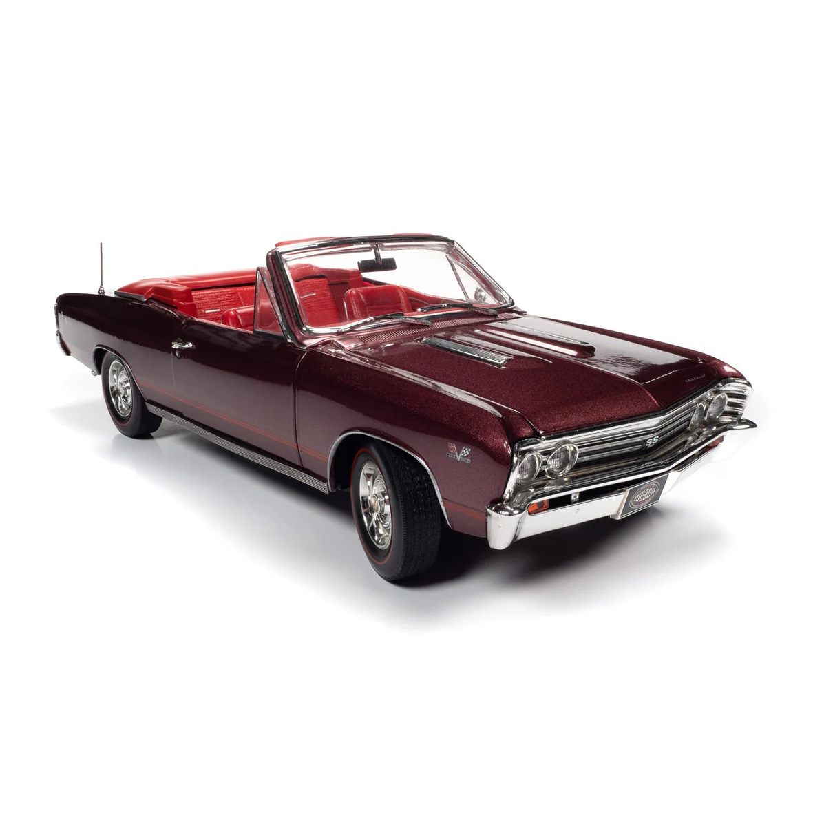 American Muscle,1:18 Scale 1967 Chevy Chevelle SS Convertible MCACN Auto World American Muscle