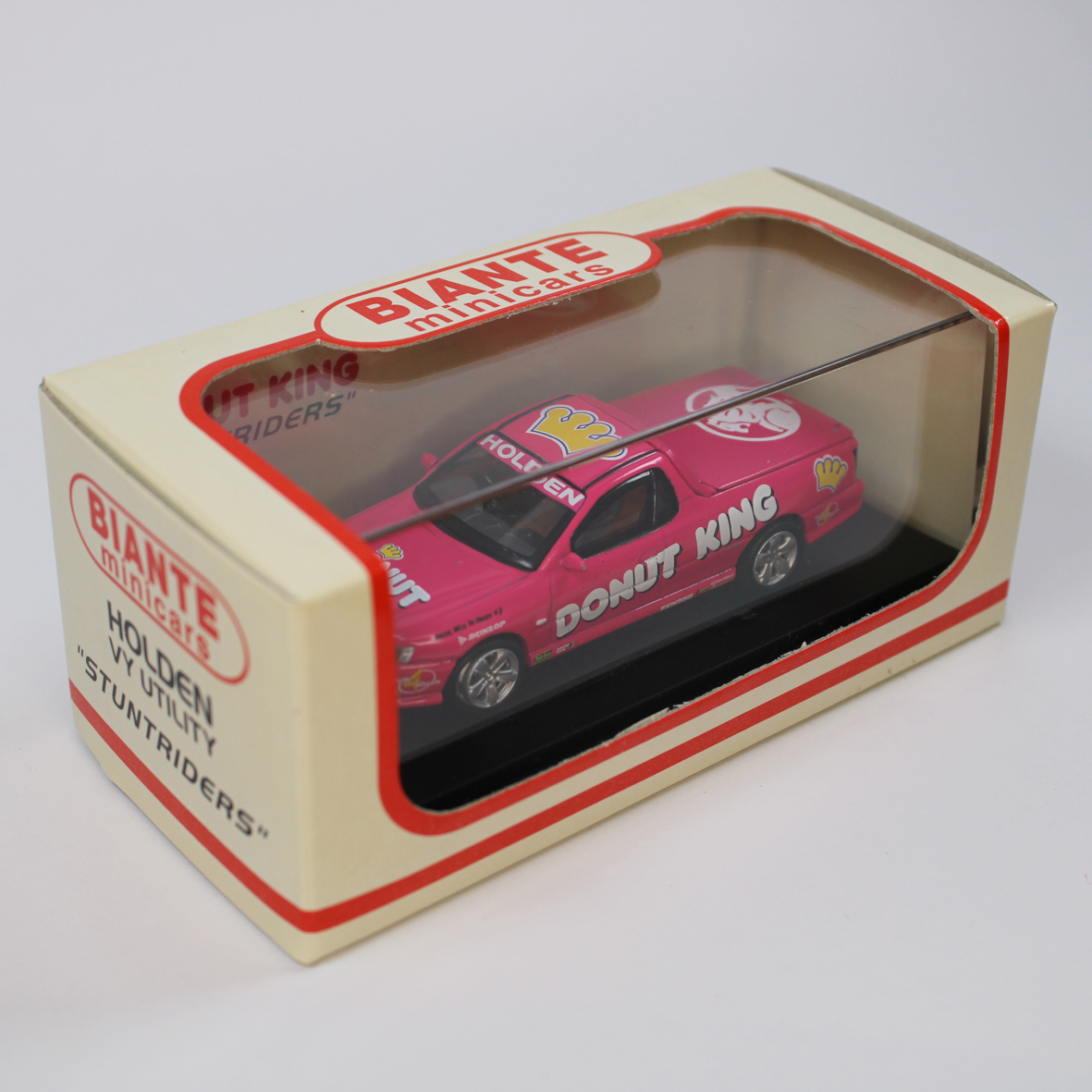 Biante Model Cars,1:64 Scale Donut King Stuntriders Holden VY SS Utility Biante Minicars