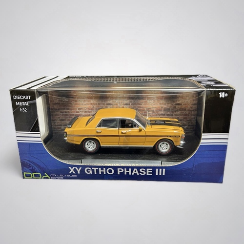 1:32 Scale Yellow Ochre Ford XY GTHO Model Car DDA Collectibles