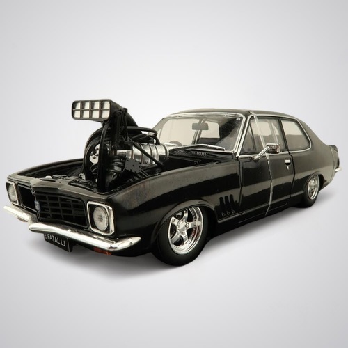 DDA Collectibles,1:24 Blown 1972 Holden LJ Torana Slammed Street Custom FATAL DDA Collectables