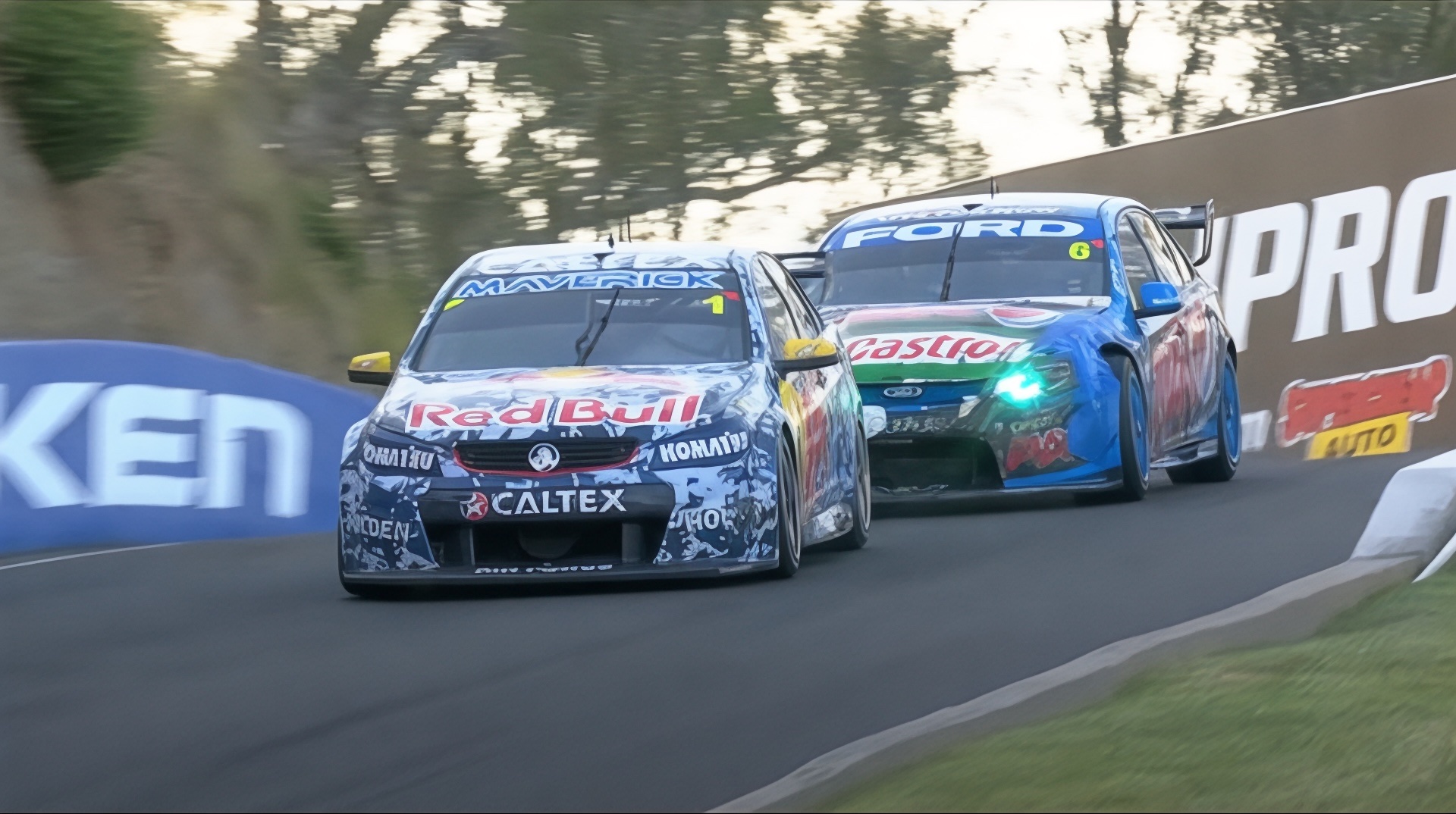FINAL LAPS: Whincup runs out of fuel as Mostert and Morris WIN the 2014 Supercheap Auto Bathurst 1000