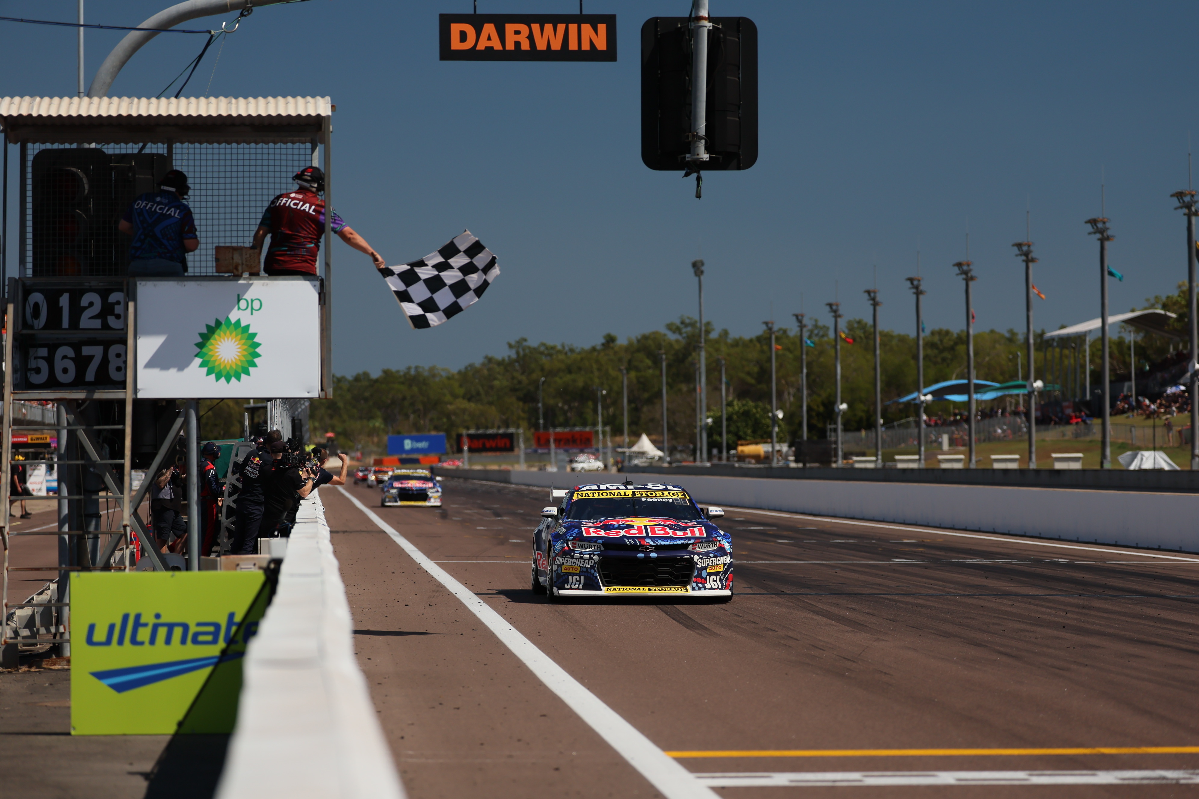 Red Bull nets 1-2 in Race 14 from Darwin