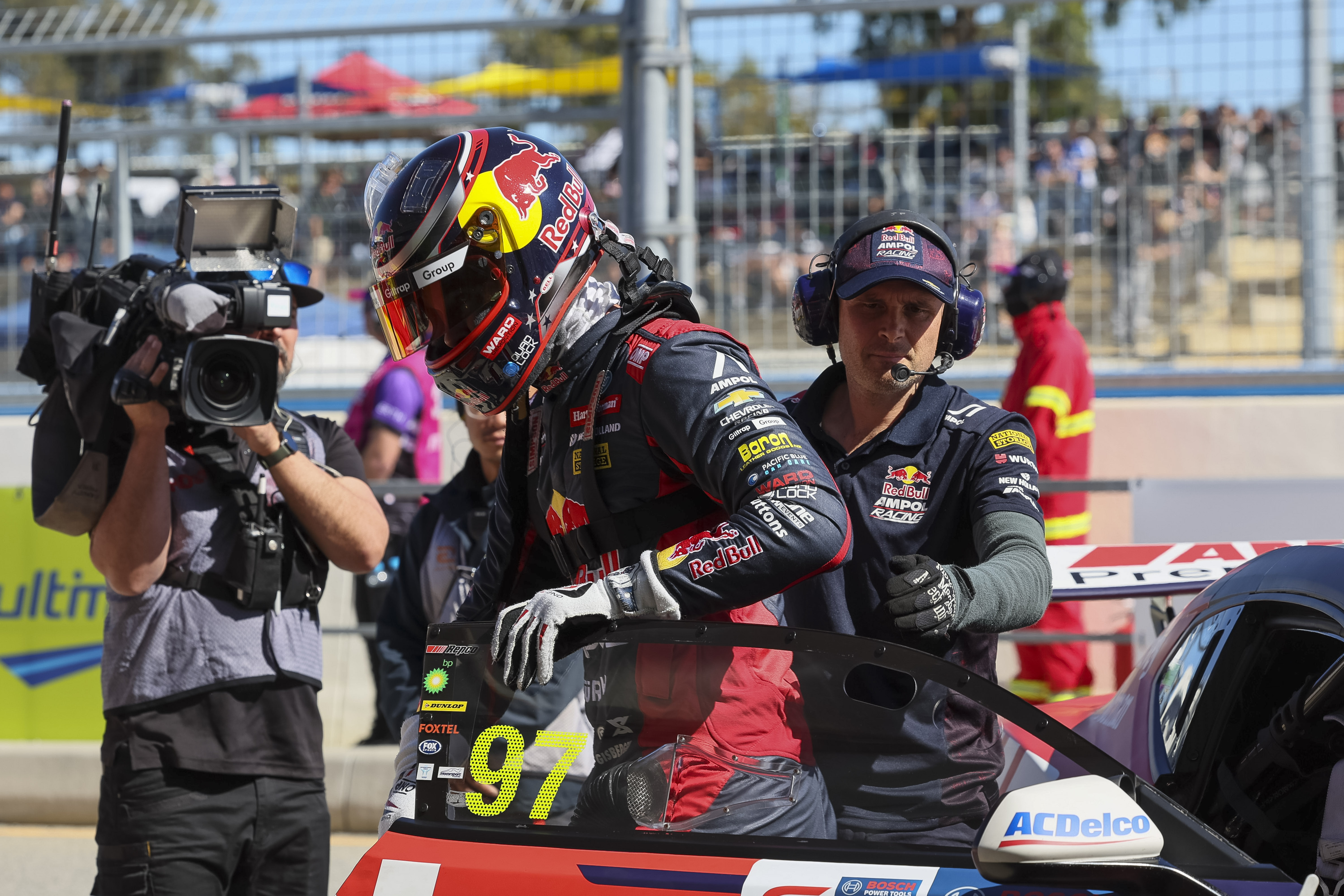 Van Gisbergen claims pole for opening race in Perth